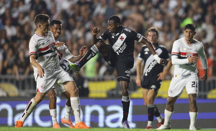 São Paulo vence Vasco, mas enfrenta desfalques importantes contra o Flamengo