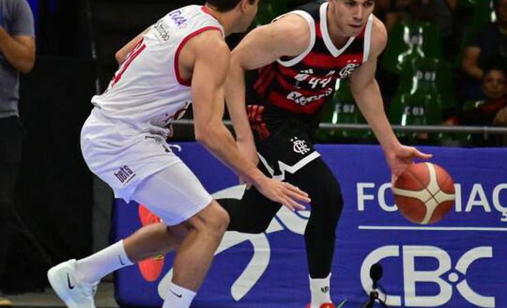 Flamengo brilha em Brasília e avança para a semifinal do NBB com vitória de 95 a 64