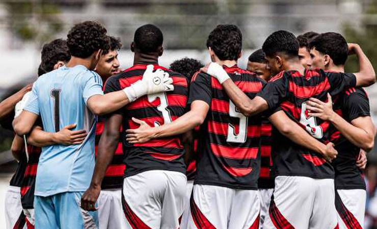 João Vitor brilha e Flamengo vira sobre o Vasco na Copa Rio Sub-17
