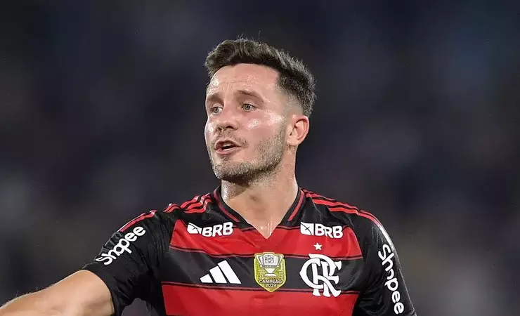 Saúl mira titularidade na final da Libertadores e foca em retomar boa fase