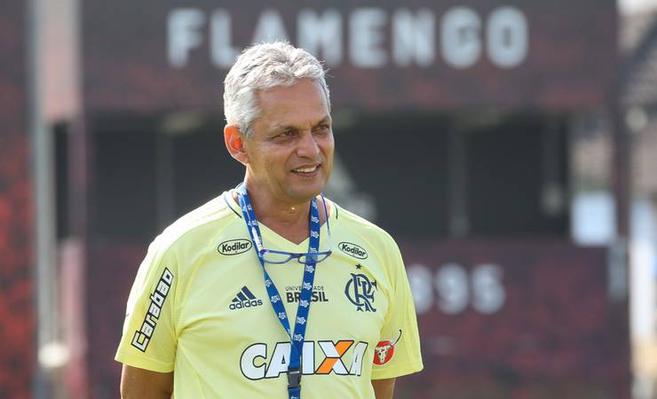 Ex-treinador do Flamengo aprova contratação de chileno: 'Excelente profissional'