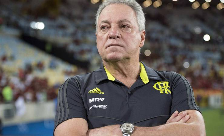 'Não faria nada diferente', diz Abel Braga sobre última passagem pelo Flamengo