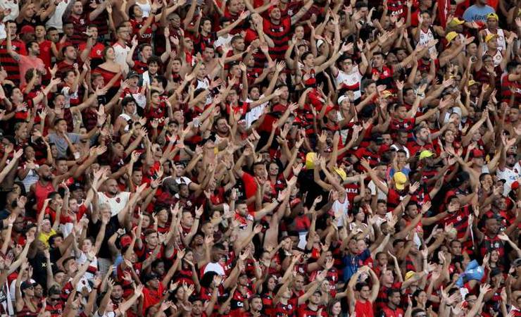 Repórter rasga elogios a torcida do Flamengo: 'É um privilégio mostrar essa magia'