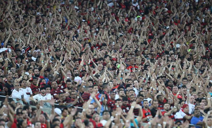 Em apenas uma hora, torcida do Flamengo compra 16 mil ingressos para semi da Libertadores
