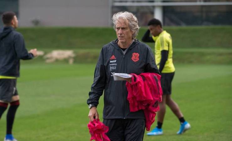 Flamengo prioriza descanso e cancela treino antes de viagem para Porto Alegre