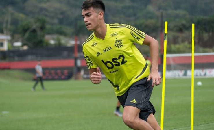 Reinier se posiciona sobre convocação para Seleção de base: 'Minha cabeça está no Flamengo'