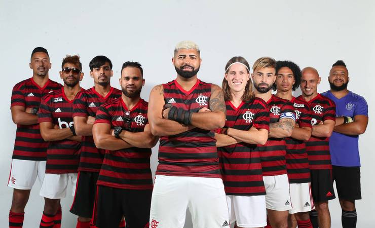 Sósias do Flamengo fazem sucesso com a torcida e estão à procura de 'Jorge Jesus'