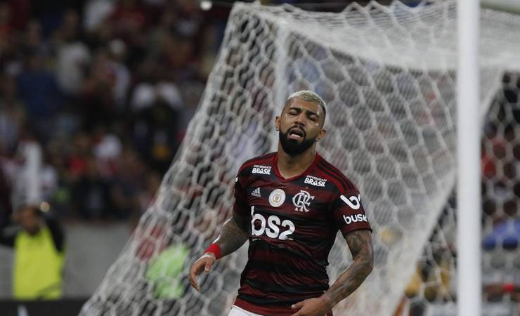 Flamengo fica no empate com o São Paulo e perde os 100% de aproveitamento como mandante