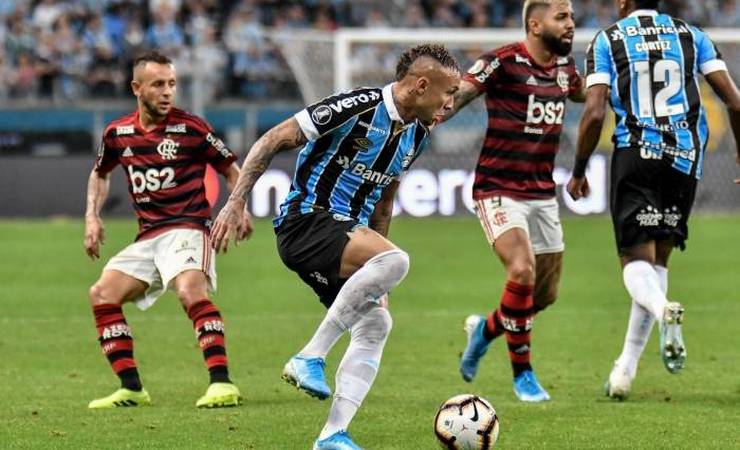 Comentarista da Globo vê classificação do Flamengo encaminhada: 'Difícil segurar'