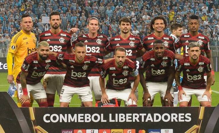 Medalhão do Flamengo revela pior momento no clube: 'Meu corpo não respondia'