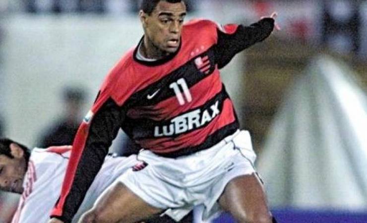 Denílson revela que Flamengo foi uma grande decepção em sua carreira