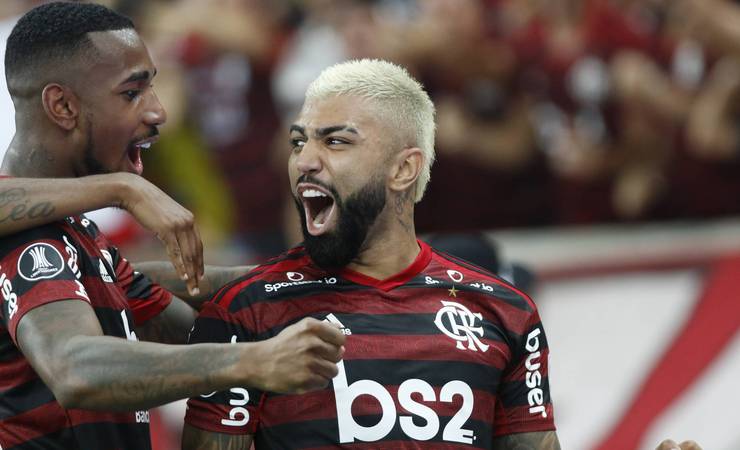Comentarista afirma que time do Flamengo venceria a seleção brasileira