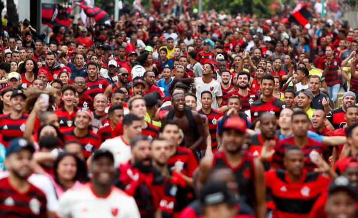 Correntes de WhatsApp viralizam entre torcedores do Flamengo antes da final