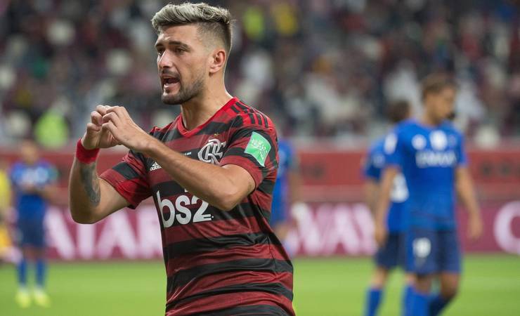 Ex-Cruzeiro admite que quase fechou com o Flamengo: 'No apagar das luzes, preferiram o Arrascaeta'
