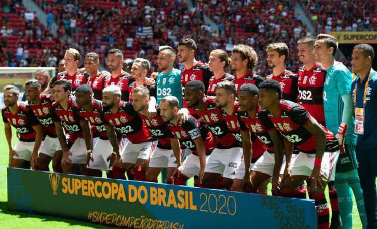 Pai de titular do Flamengo diz: 'Tirar ele do clube é uma missão quase impossível'