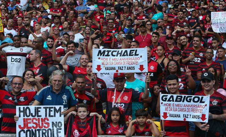 Jornal promove votação popular para melhor torcida do mundo e Flamengo está na briga