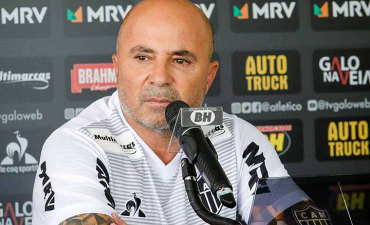 Mauro Cezar elogia Atlético, mas diz: 'Nenhum jogador do Galo seria titular no Flamengo'