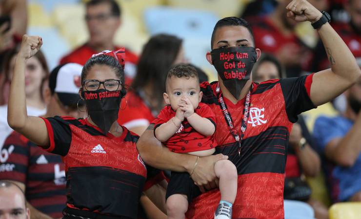 Torcedores do Flamengo acionam o Procon-RJ e fazem reclamação em relação ao programa de sócio-torcedor do clube