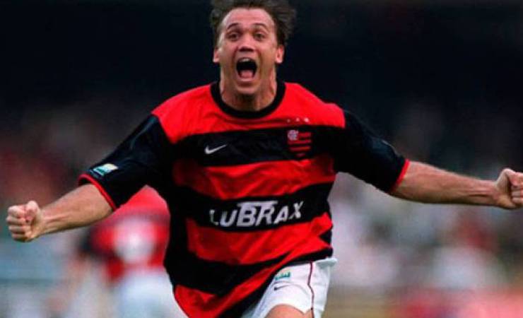 Petkovic recorda gol de falta contra o Vasco após 19 anos: 'Me vinculou ao Flamengo'