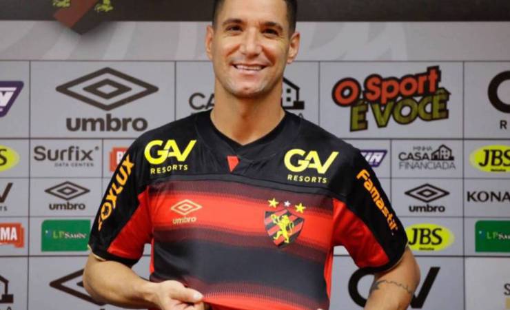 'Vamos dar o troco', dispara Thiago Neves sobre provocação de jogador do Flamengo pelo título de 87