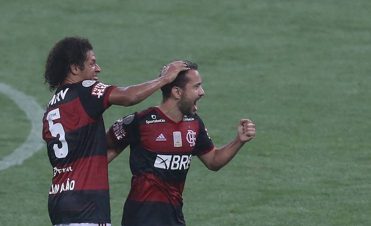 Comemoração do filho de jogador do Flamengo é destacada em página da Fifa