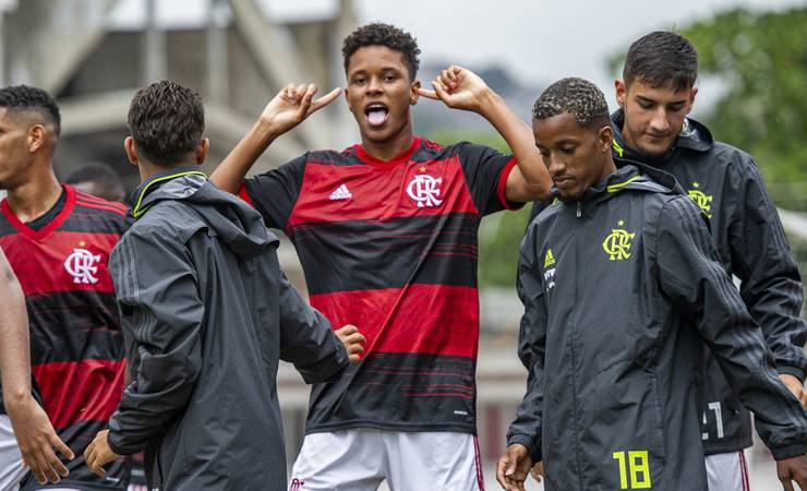 Sub-20: Flamengo vence a primeira no Brasileirão e deixa a lanterna