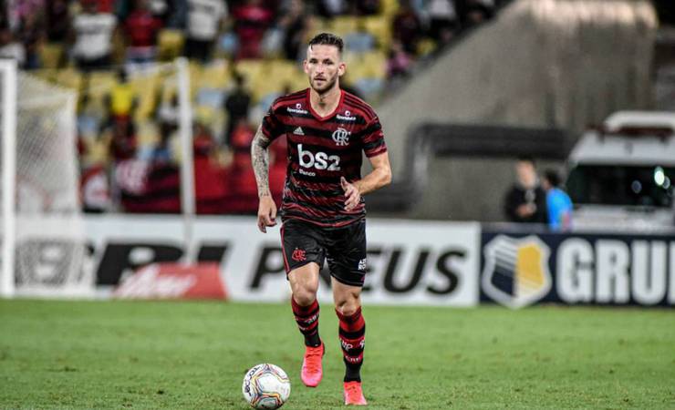 Após ano irregular, Flamengo aguarda oferta por Léo Pereira, mas não forçará transferência