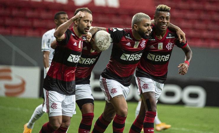 Comentarista critica setor ofensivo do Flamengo: 'Desperdiça muitas possibilidades de gol'