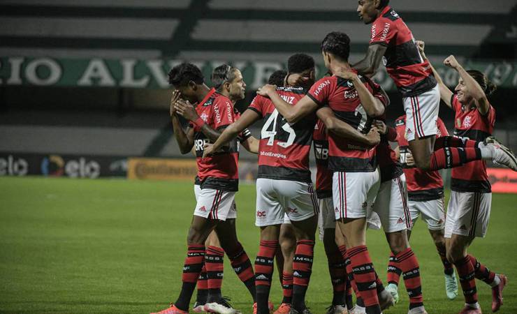 Atacante do Flamengo deve receber propostas da Europa nos próximos dias