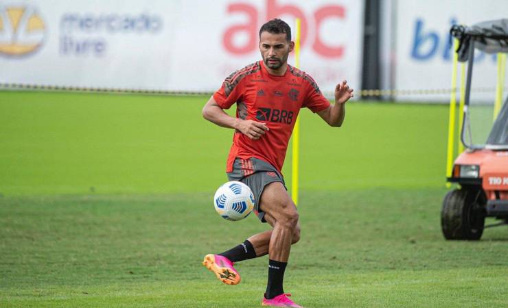 Flamengo confirma volta de Thiago Maia contra o Fortaleza; confira os relacionados
