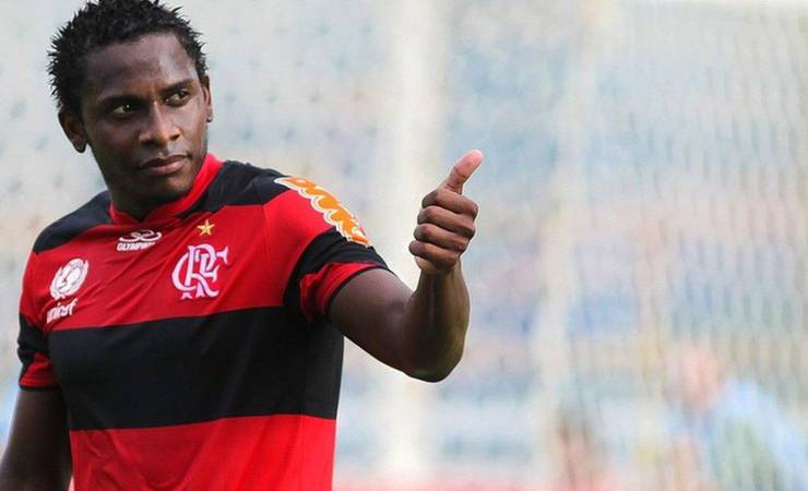 Ex-volante do Flamengo é anunciado na Série D