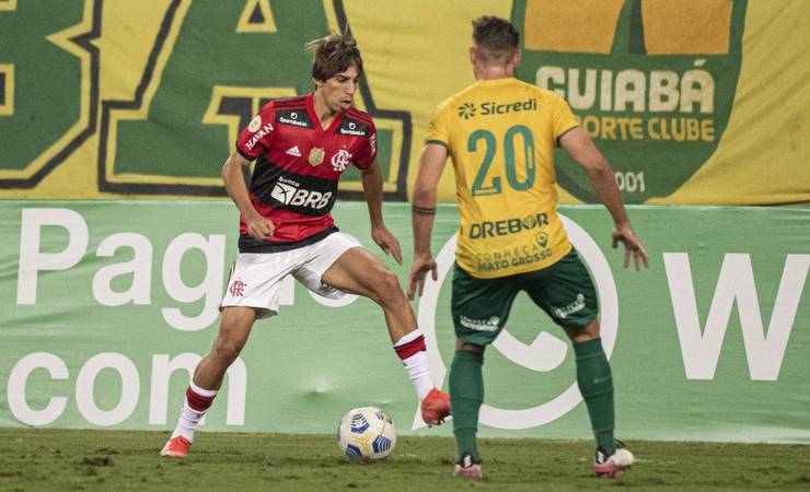 Werton estreia no profissional do Flamengo e celebra: 'sonhei com isso a vida inteira'