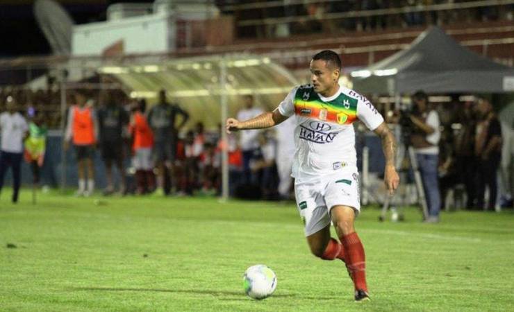 Artilheiro da Série B revela dispensa do Flamengo: 'Não sei qual foi o motivo'