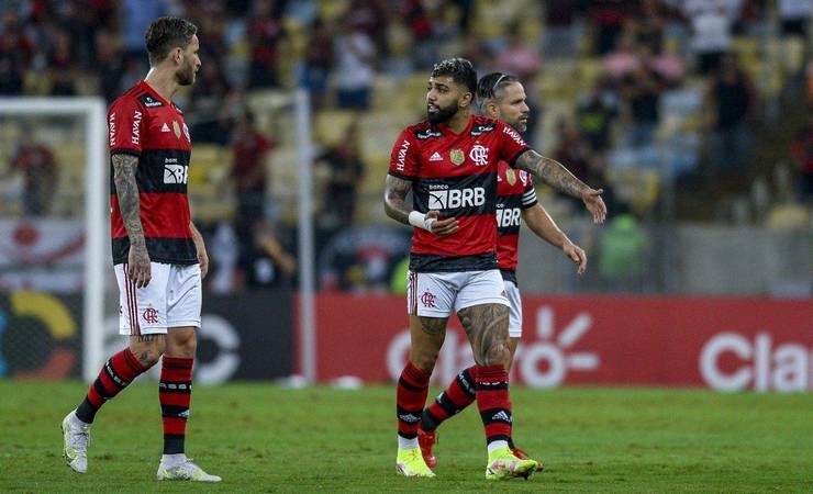Gabigol critica torcedores do Flamengo após xingamentos a familiares e copo arremessado: 'Não representam a Nação'