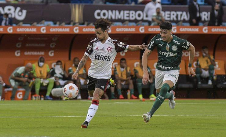 Comentarista culpa Michael por vice do Flamengo na Libertadores: 'Estão passando pano'