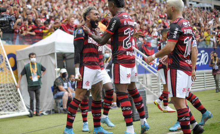Atacante do Flamengo, Gabigol desabafa nas redes sociais e cita Zico ao ser chamado de 'pipoqueiro'