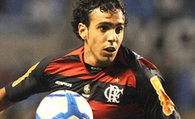 Atacante admite desempenho ruim com a camisa do Flamengo: 'Deixei a desejar'
