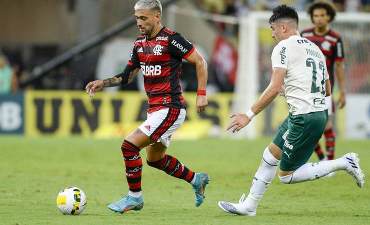 Flamengo e Palmeiras fazem um grande jogo no Maracanã, mas não conseguem mexer no placar