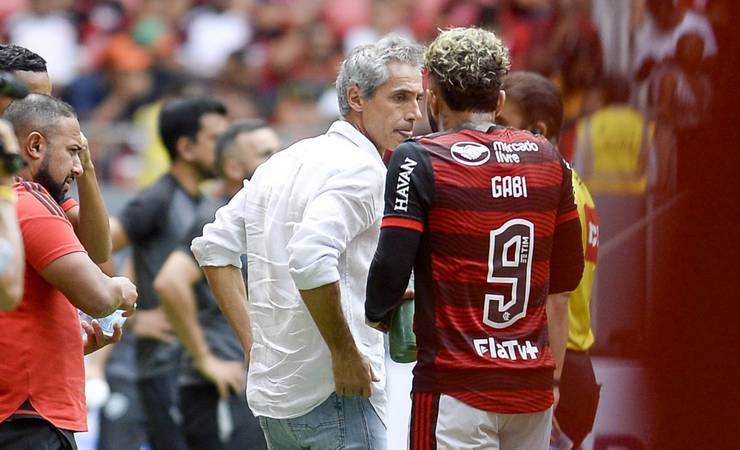 Paulo Sousa dá recado a Jorge Jesus após perder clássico pelo Flamengo