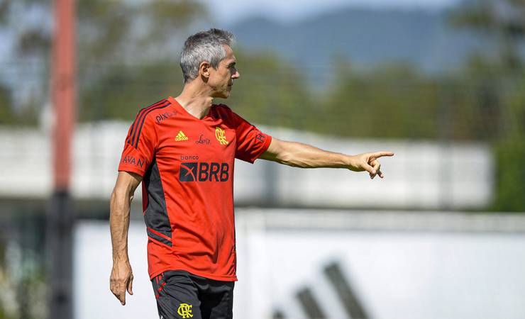 Pressionado no Flamengo, Paulo Sousa pede reforços para melhorar rendimento da equipe