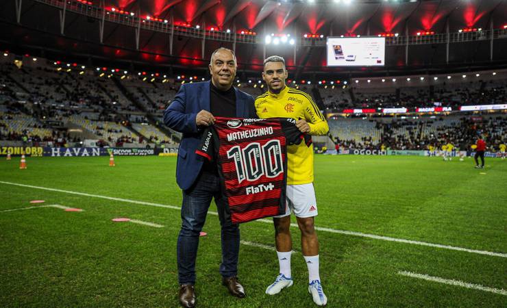 Matheuzinho pode ganhar vaga de Rodinei em primeiro jogo do Flamengo na final da Copa do Brasil