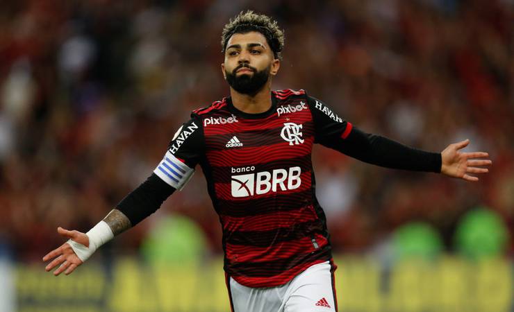 Flamengo desperdiça muitas chances, mas vence América-MG e se afasta da zona de rebaixamento do Campeonato Brasileiro