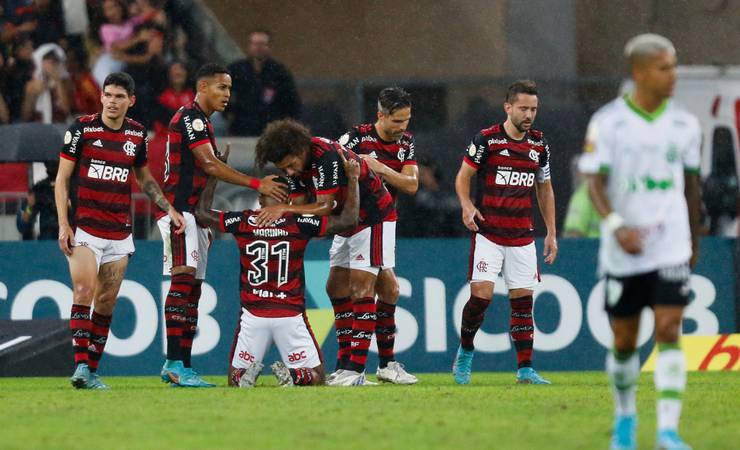 Marinho volta a marcar, comemora vitória do Flamengo e alfineta Paulo Sousa: 'Choro de desabafo'