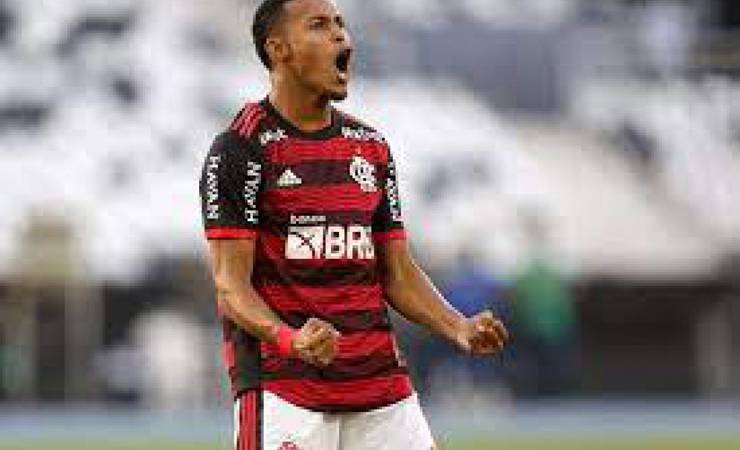 Clube inglês abre negociação com o Flamengo para contratar Lázaro