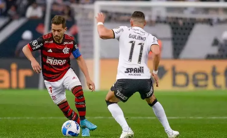 Flamengo é multado pelo STJD por conta de atraso no duelo com o Corinthians