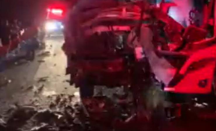 Ônibus com torcedores do Flamengo sofre acidente no retorno do Paraná ao Rio