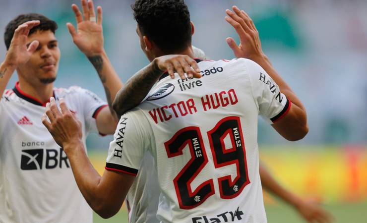 Flamengo empata com Palmeiras e desperdiça a chance de encurtar a vantagem para o líder do Brasileiro