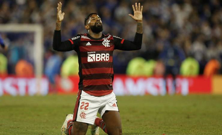 Vampeta pede Rodinei e outros três do Flamengo na seleção brasileira: 'Tem que ir'