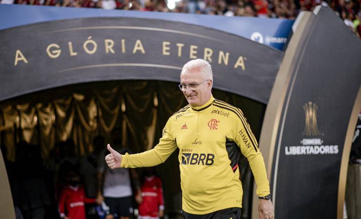 Flamengo exalta Dorival Júnior após título da Libertadores: 'Ele tem um plano'