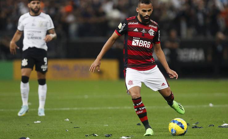 Corinthians x Flamengo: Thiago Maia comenta bote providencial em Yuri Alberto e defende Léo Pereira